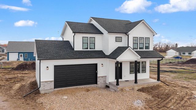 610 Clemens Drive, Arlington, WI 53911