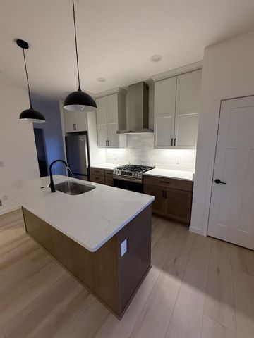 610 Clemens Drive, Arlington, WI 53911