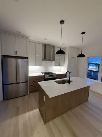 610 Clemens Drive, Arlington, WI 53911