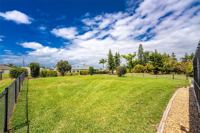 251 ROTONDA BOULEVARD N, Rotonda West, FL 33947