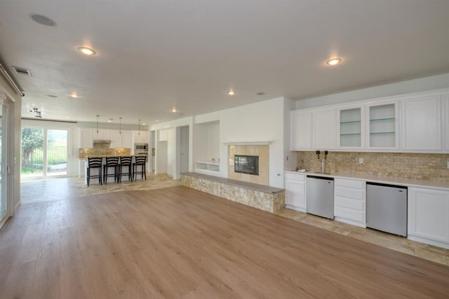 19951 Panoz Cir, Patterson, CA 95363