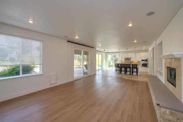 19951 Panoz Cir, Patterson, CA 95363