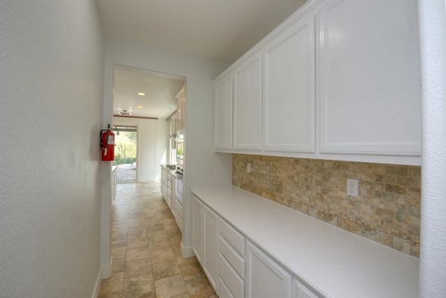 19951 Panoz Cir, Patterson, CA 95363