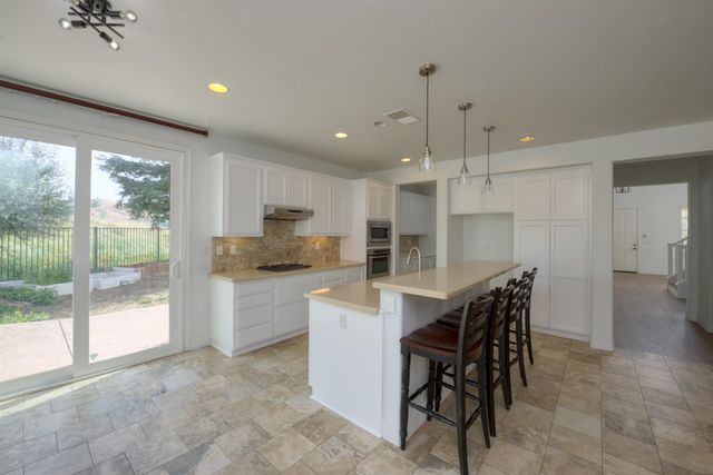 19951 Panoz Cir, Patterson, CA 95363