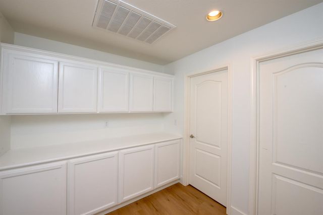 19951 Panoz Cir, Patterson, CA 95363