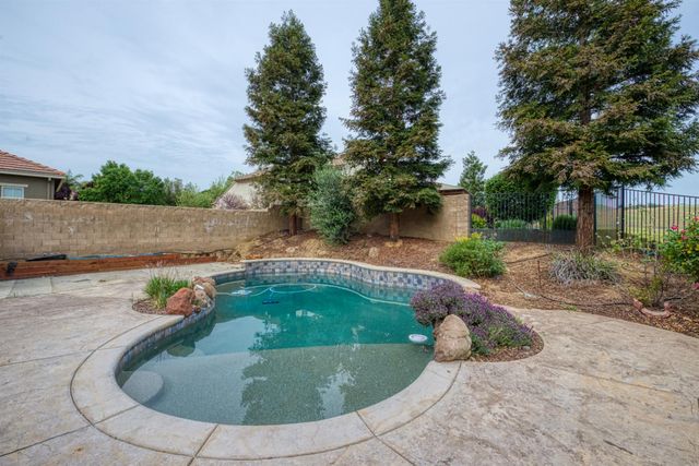 19951 Panoz Cir, Patterson, CA 95363