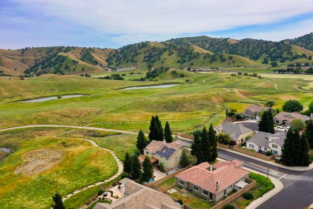 19951 Panoz Cir, Patterson, CA 95363