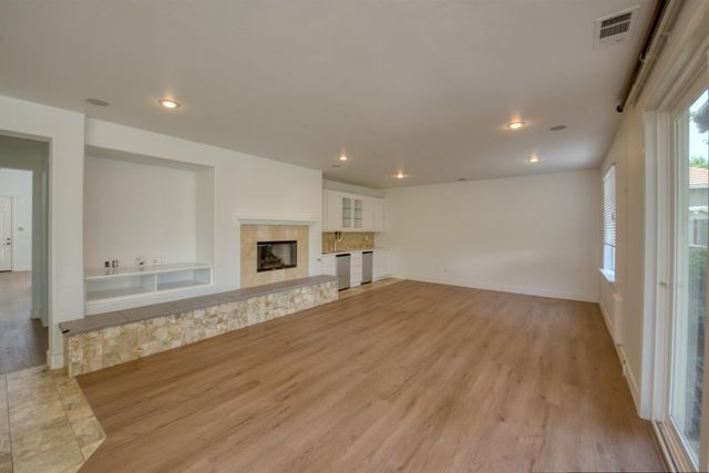 19951 Panoz Cir, Patterson, CA 95363