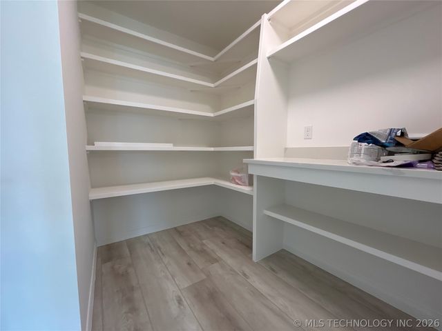 2063 E 129th Place S, Jenks, OK 74037