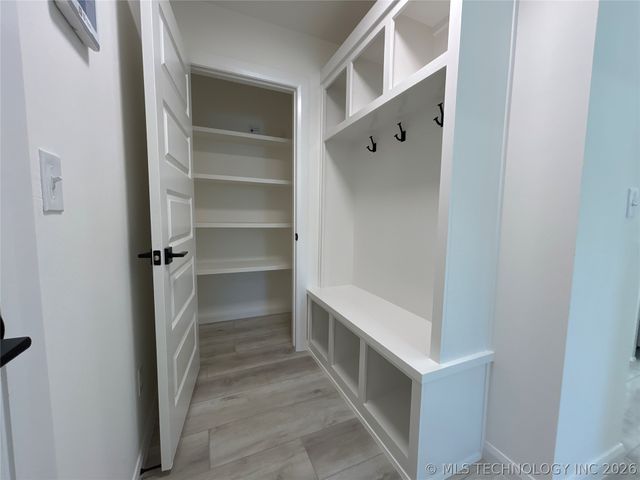 2063 E 129th Place S, Jenks, OK 74037