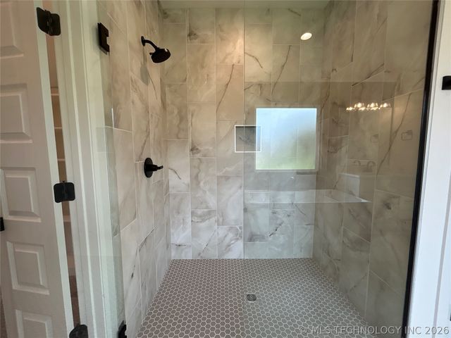 2063 E 129th Place S, Jenks, OK 74037