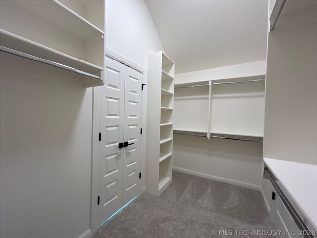2063 E 129th Place S, Jenks, OK 74037