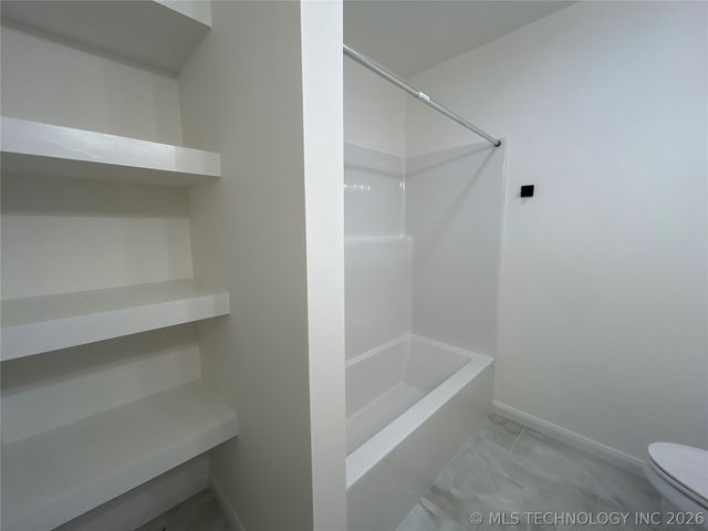 2063 E 129th Place S, Jenks, OK 74037