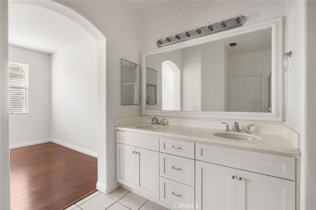 60 Seacountry Lane, Rancho Santa Margarita, CA 92688