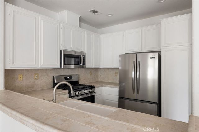 60 Seacountry Lane, Rancho Santa Margarita, CA 92688