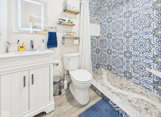 1505 E 42nd Street, Anderson, IN 46013