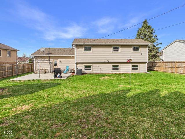 1505 E 42nd Street, Anderson, IN 46013