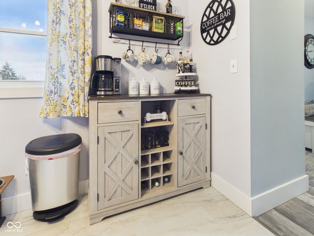 1505 E 42nd Street, Anderson, IN 46013