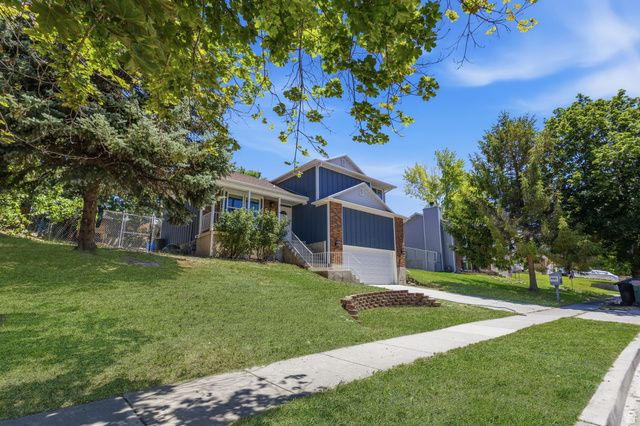 910 W RED OAKS DR, Murray, UT 84123