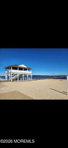 130 W Long Branch Avenue, Ocean Gate, NJ 08740
