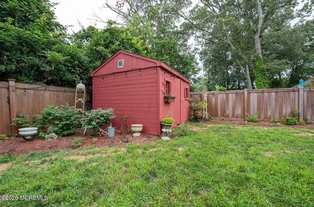 130 W Long Branch Avenue, Ocean Gate, NJ 08740