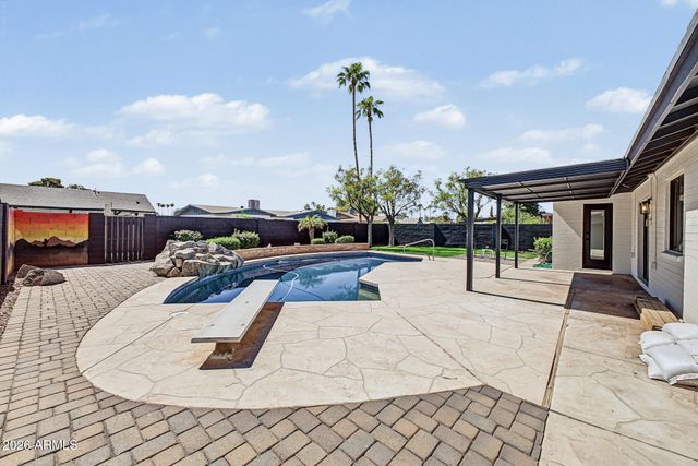 2069 E CARSON Drive, Tempe, AZ 85282