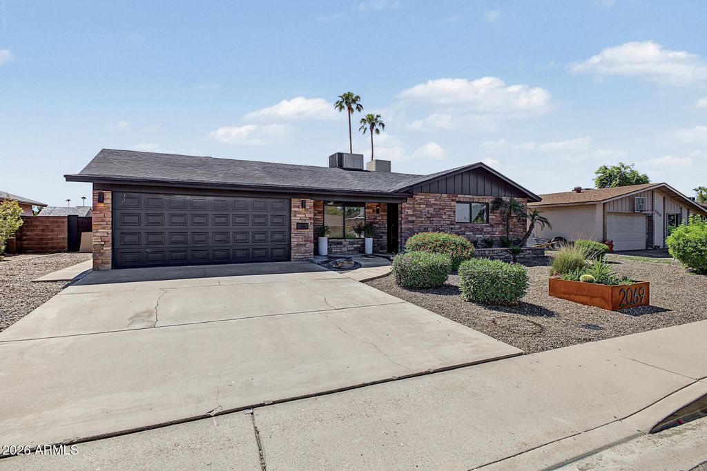 2069 E CARSON Drive, Tempe, AZ 85282 — photo 3