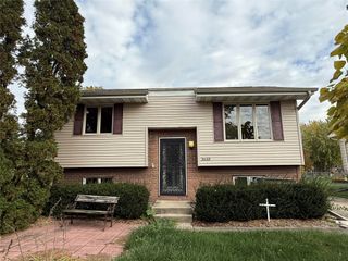 3633 E 42nd Court, Des Moines, IA 50317