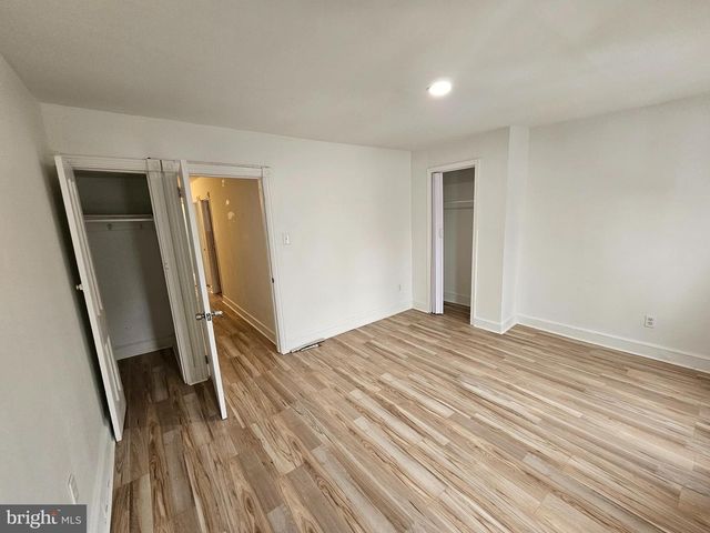 2303 N PINE ST, Wilmington, DE 19802