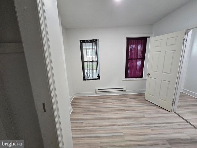 2303 N PINE ST, Wilmington, DE 19802