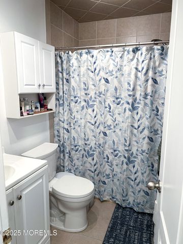 9 Chatham Square 109, Parlin, NJ 08859