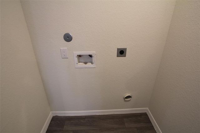 7925 Way Street, Houston, TX 77028