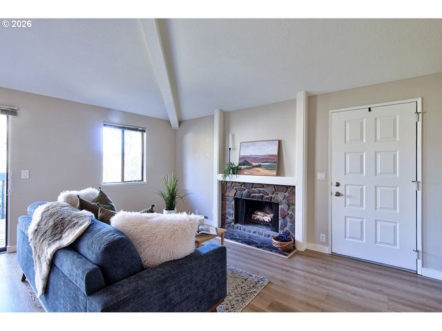 14523 Sw GRAYLING Ln, Beaverton, OR 97007
