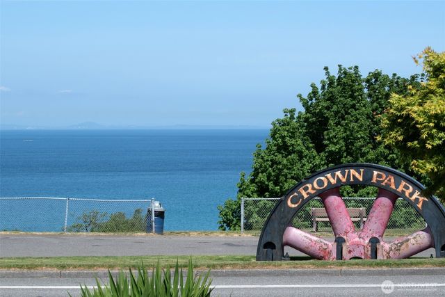 1920 W 4th Street, Port Angeles, WA 98363