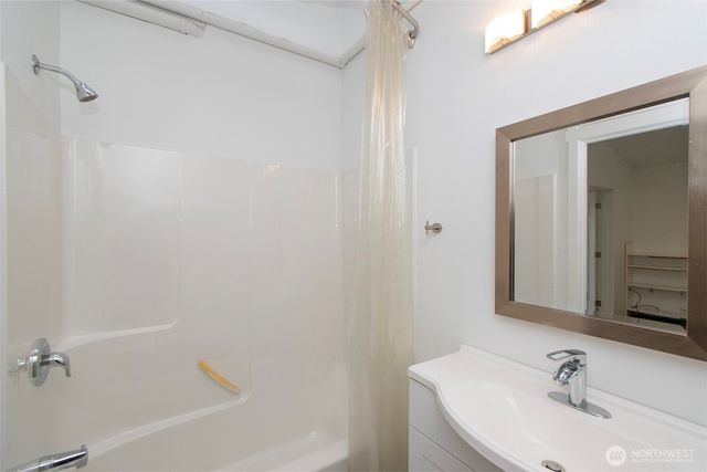 1920 W 4th Street, Port Angeles, WA 98363