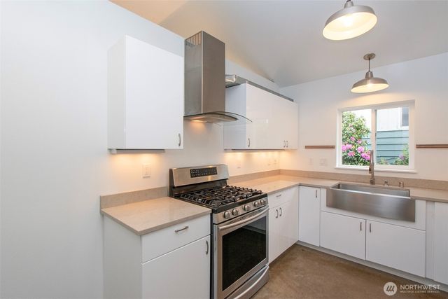 1920 W 4th Street, Port Angeles, WA 98363