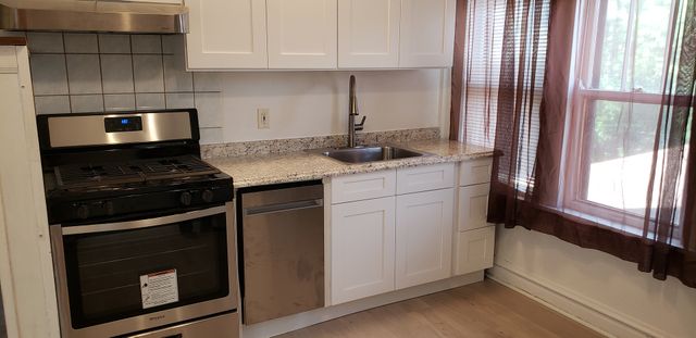 283 W North Avenue 2, Elmhurst, IL 60126