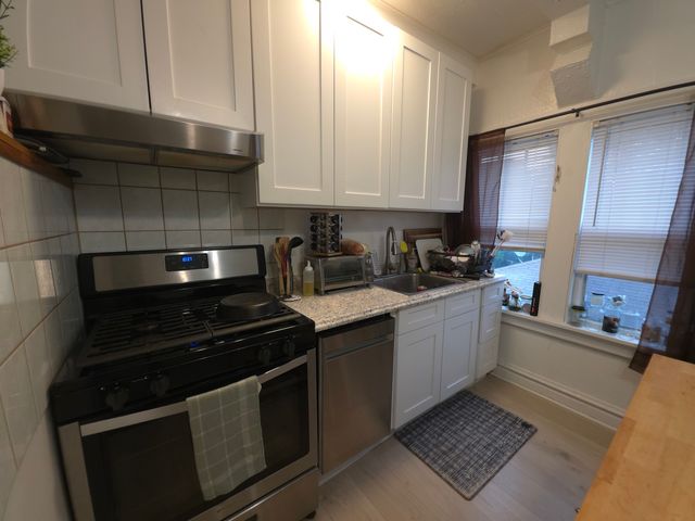 283 W North Avenue 2, Elmhurst, IL 60126