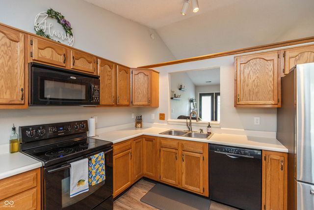 8841 Himebaugh Lane, Indianapolis, IN 46231