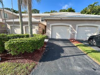 2042 Madeira Drive, Weston, FL 33327