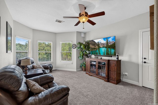 27816 Legacy Woods, Boerne, TX 78015