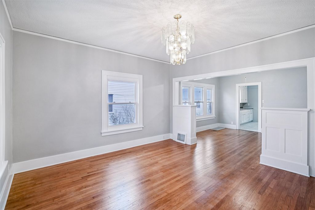 1306 Evelyn Street, Perry, IA 50220