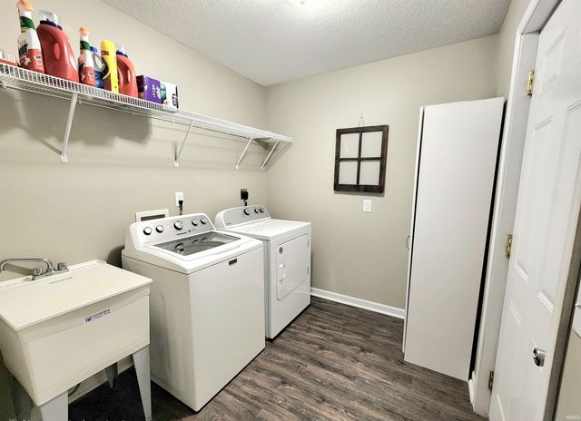 9055 Seiler Road, New Haven, IN 46774