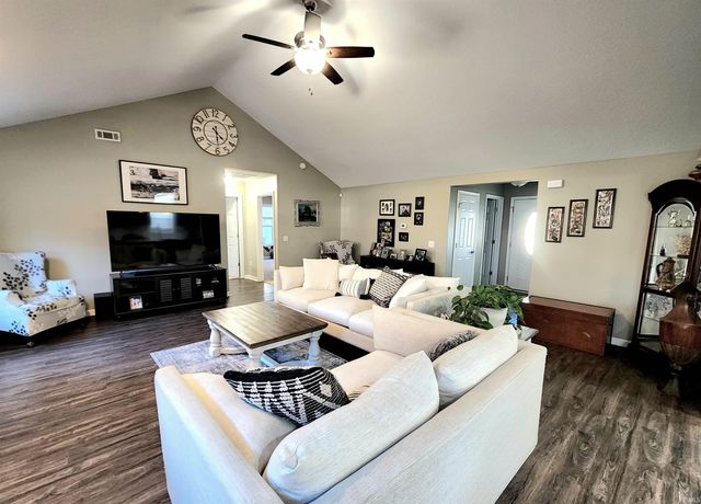 9055 Seiler Road, New Haven, IN 46774