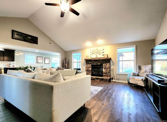 9055 Seiler Road, New Haven, IN 46774