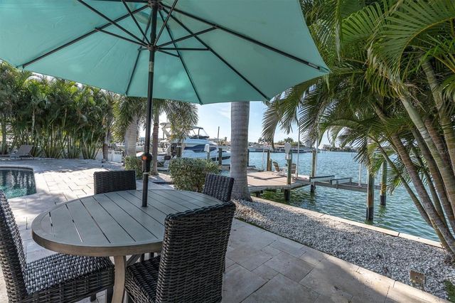 17352 KENNEDY DRIVE, North Redington Beach, FL 33708