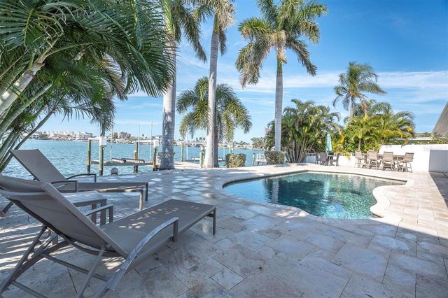 17352 KENNEDY DRIVE, North Redington Beach, FL 33708