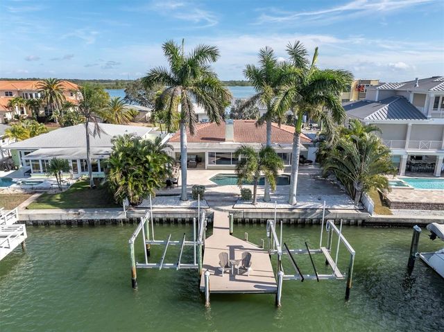 17352 KENNEDY DRIVE, North Redington Beach, FL 33708