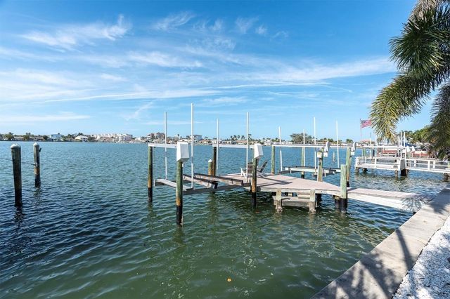 17352 KENNEDY DRIVE, North Redington Beach, FL 33708