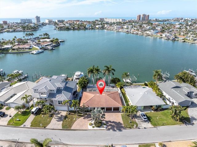 17352 KENNEDY DRIVE, North Redington Beach, FL 33708